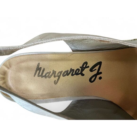 VTG Margaret J.Slingback Vintage 80's/90's Low Heels Gold Flair Slip On Size 7.5 - Picture 9 of 9